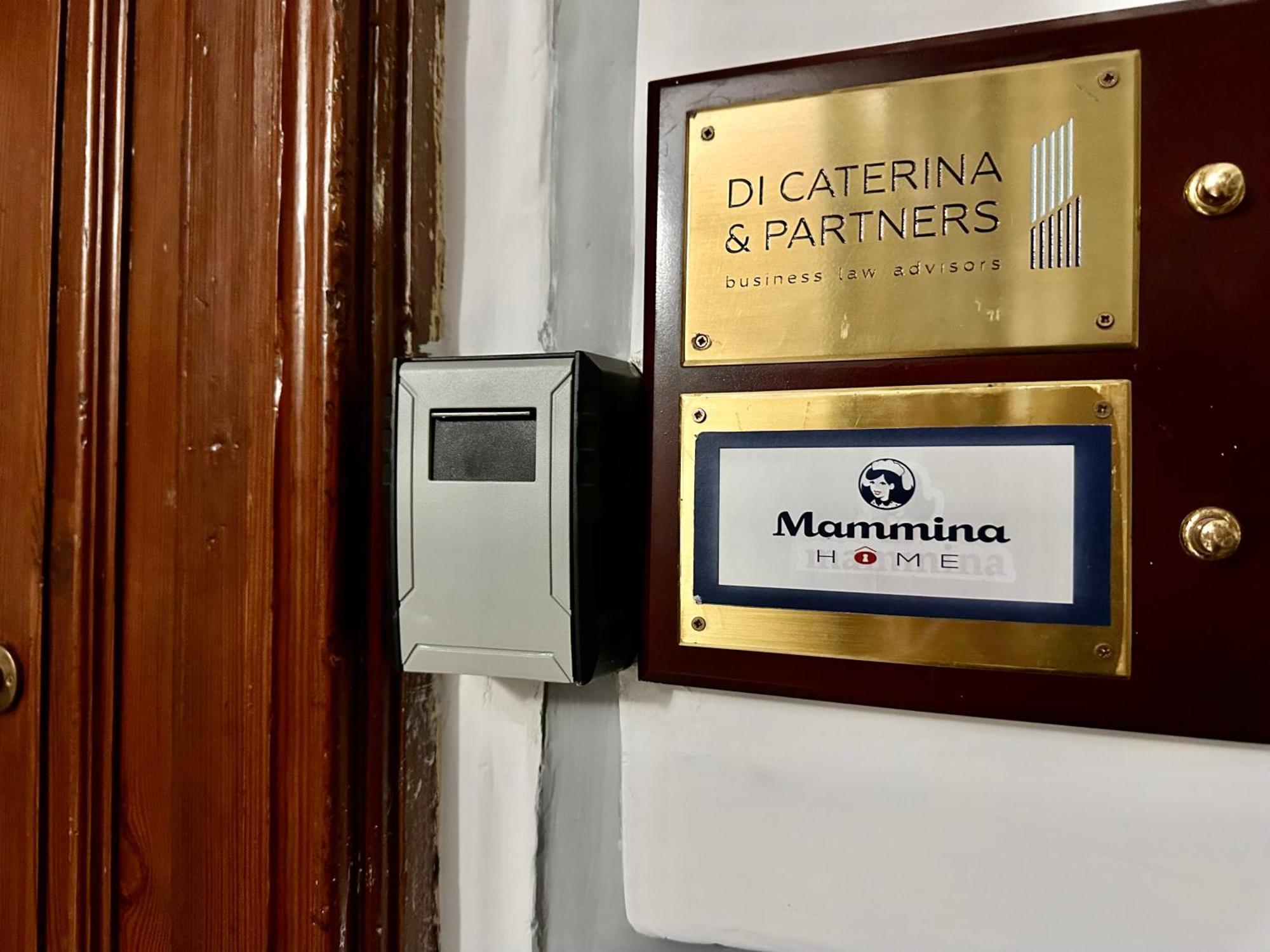Mammina Home Napoli Bagian luar foto